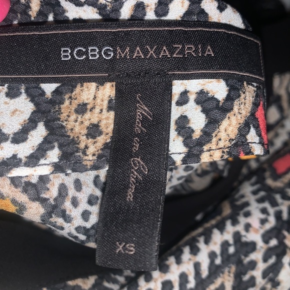 BCBG Top Triangle Cut Out Halter Tank Women’s Sz XS X Small - Picture 9 of 9